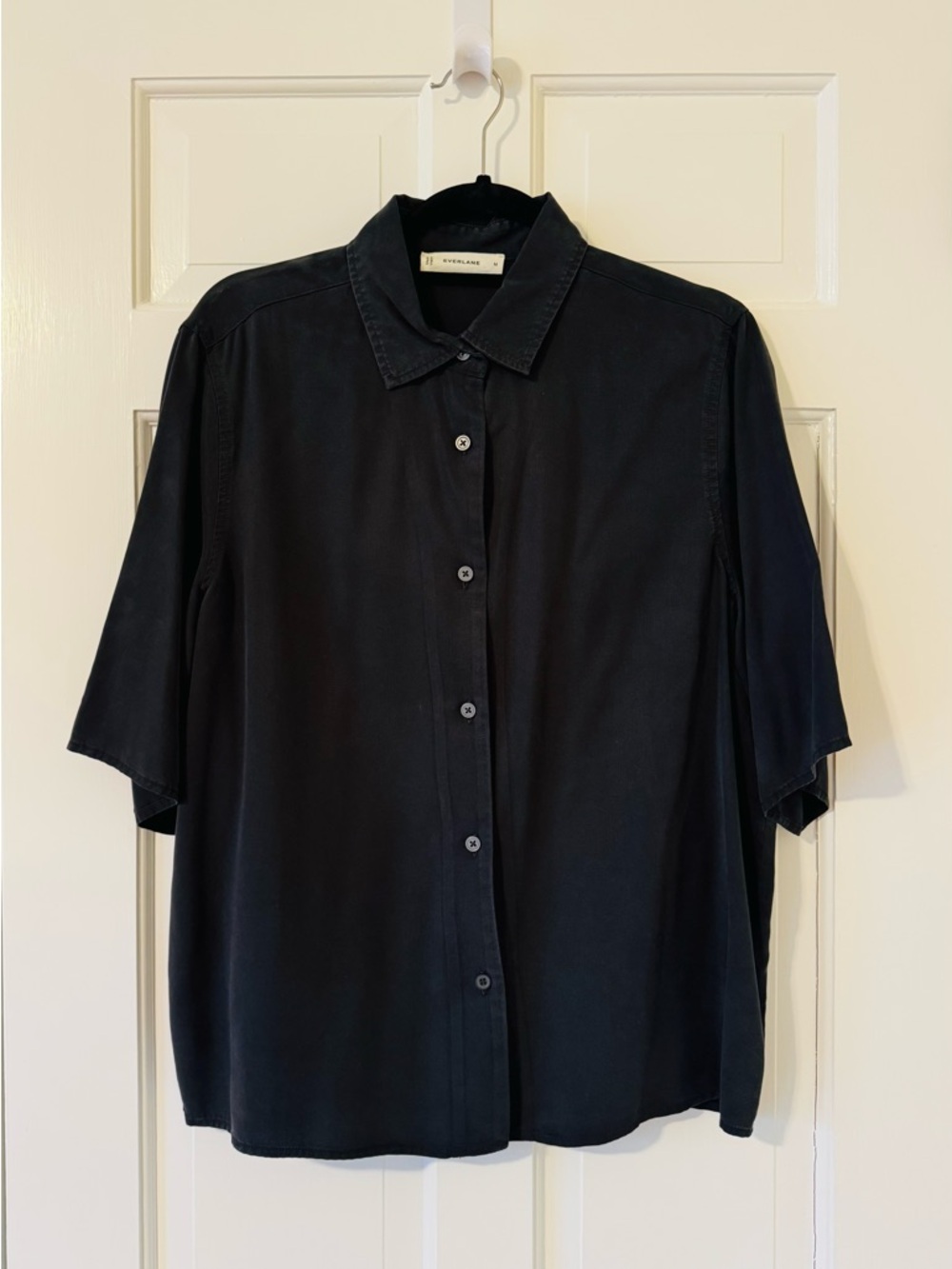 Everlane Short Sleeve Shirt Size Medium in Black